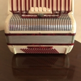 Piano Accordion 80 Bass