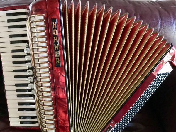 2nd Hand Accordion